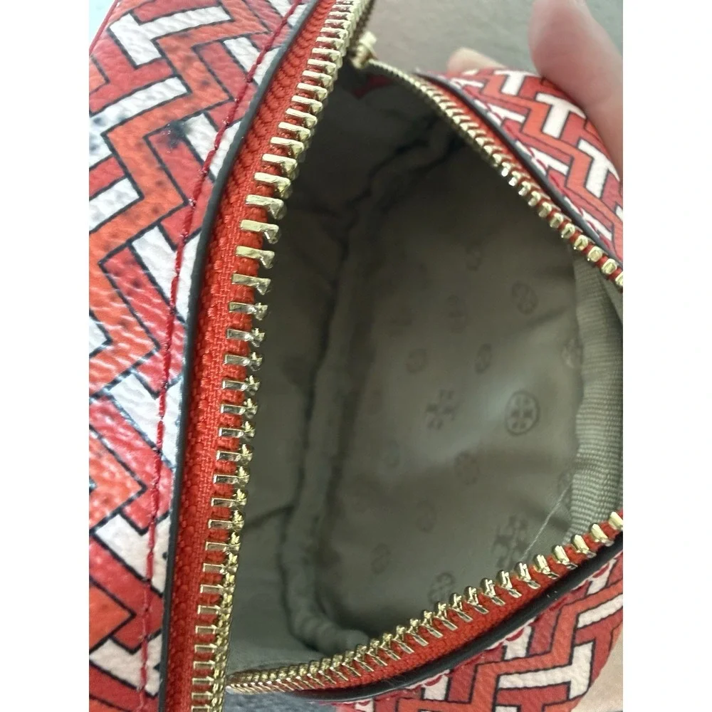 TORY BURCH Red Chevron Oval Makeup Cosmetics Bag Pouch Case 6x4x3.5